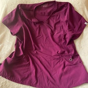 Cherokee scrub top in wine